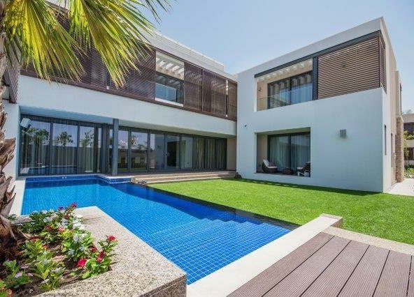 luxe villa te koop in Dubai