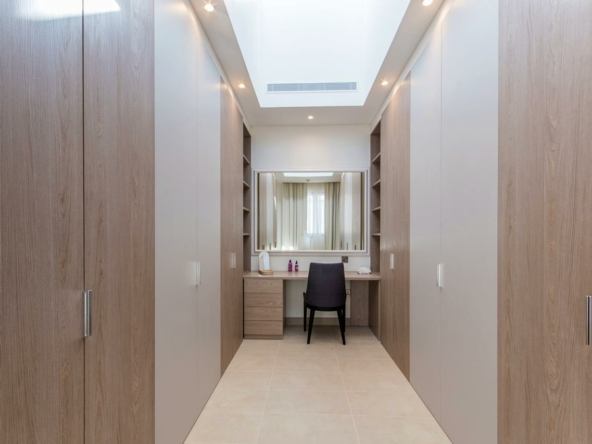 luxury villa for sale in Dubai