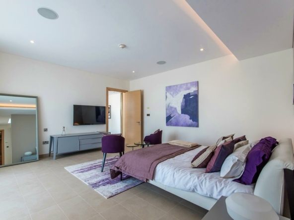 luxury villa for sale in Dubai