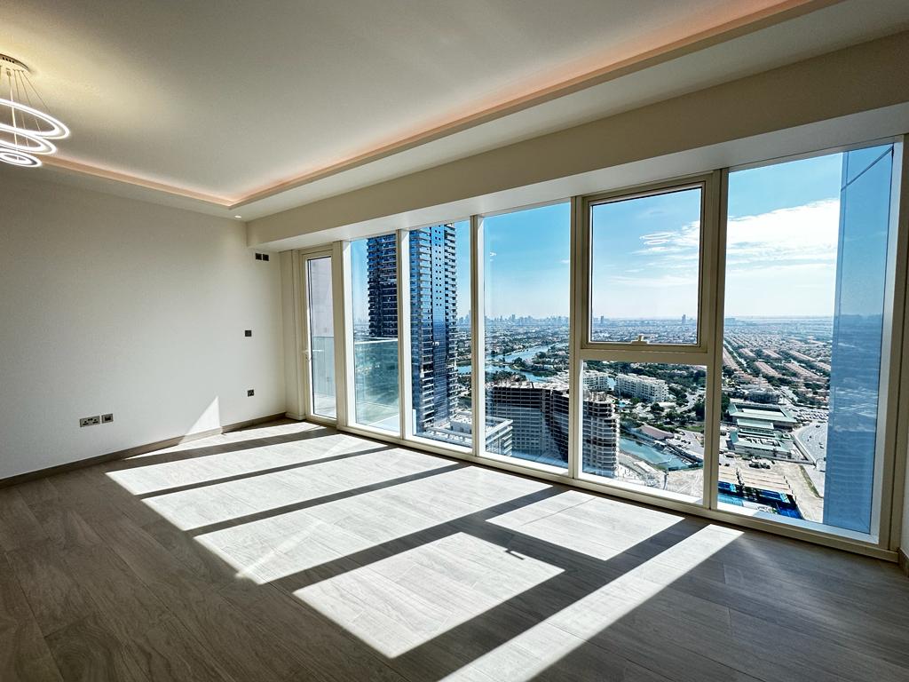 Luxury Apartment for Sale in Dubai, Jumeirah Lakes Towers, JLT